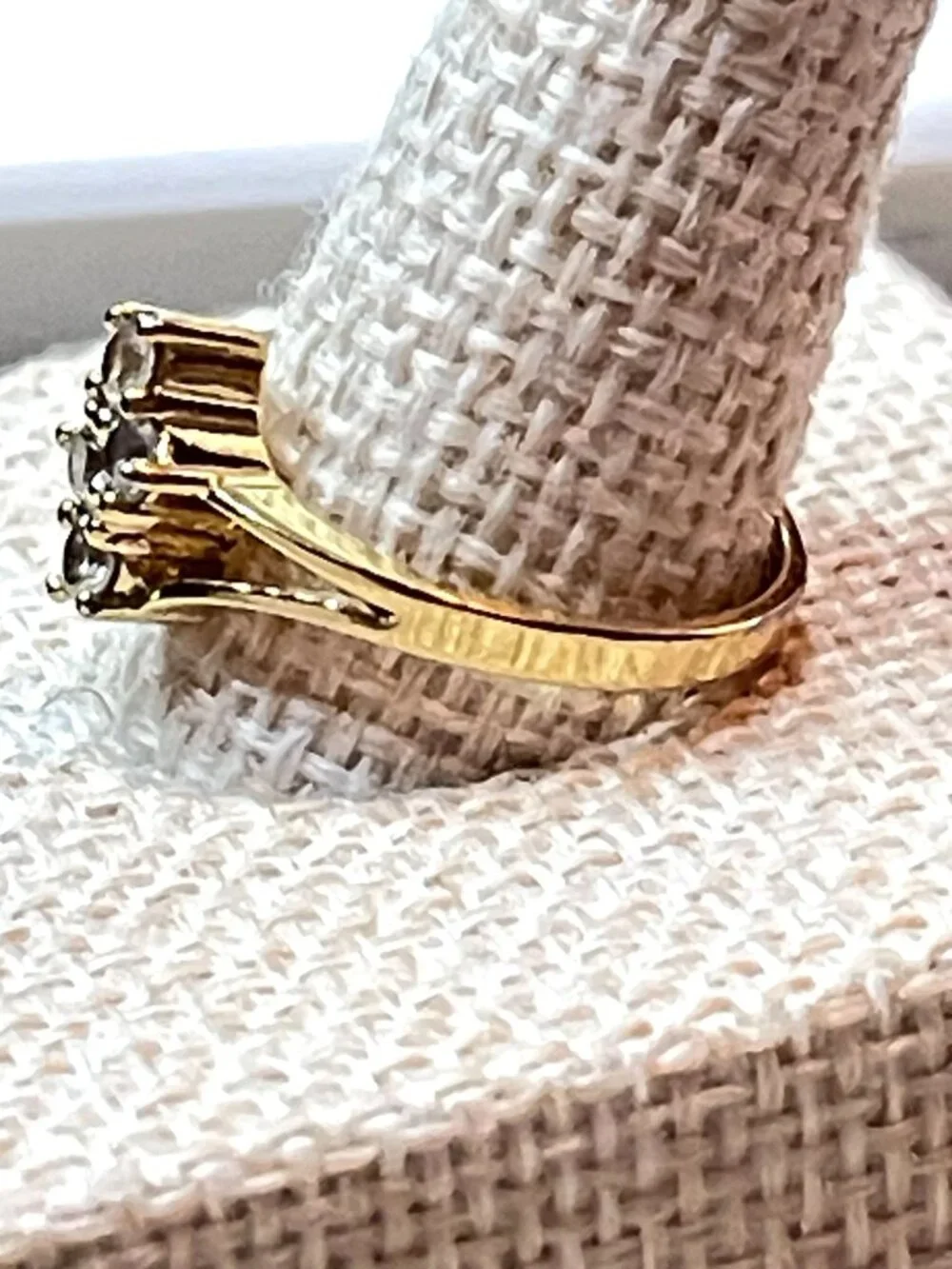 Vintage 1980s Korea Gold-Tone Bypass Cluster Ring Round Faux Diamonds Size 7.5